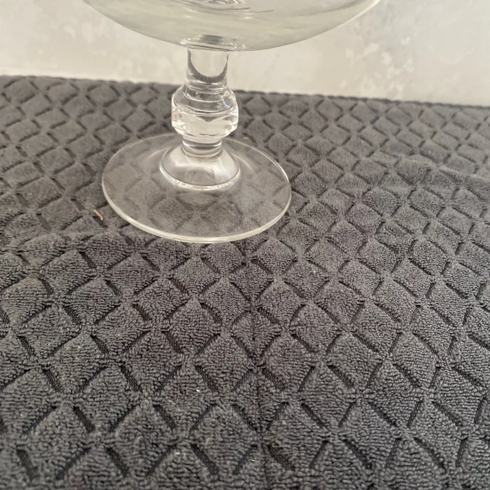 Elegant Clear Glass Etched Dessert /sherbet holders - Picture 2 of 5